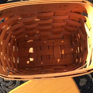 Longaberger Accents - Longaberger Recipe Basket & Lid (1996) Longaberger Accents - Longaberger Recipe Basket & Lid (1996)
